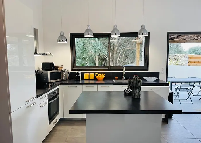 Casa Caseddu, Heated Pool, 4 People, * Bonifacio (Corsica)